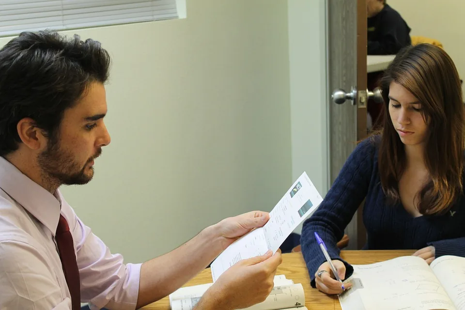 The 3 Benefits a Student can get upon Hiring a Tutor